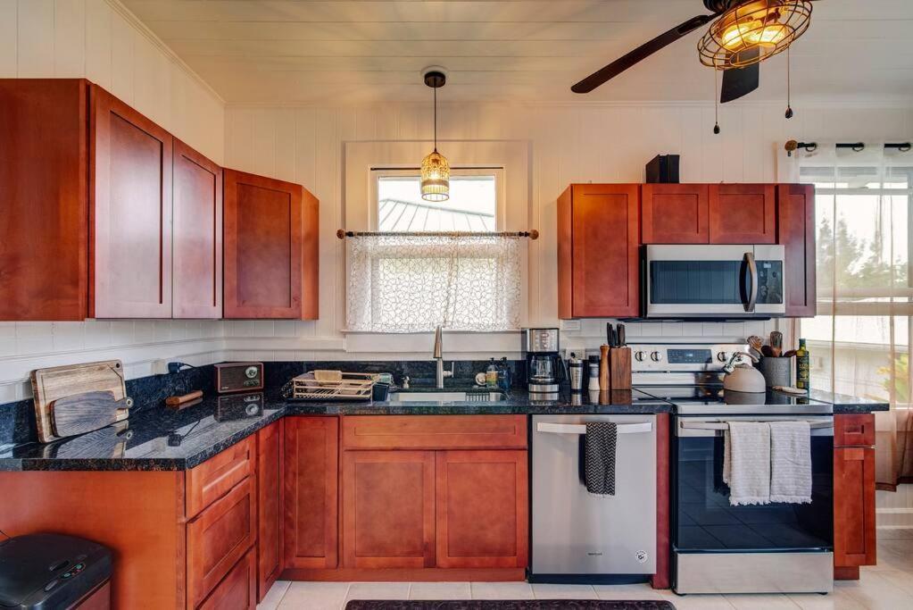 New Paddler'S Inn- 3Br Hilo Downtown ภายนอก รูปภาพ